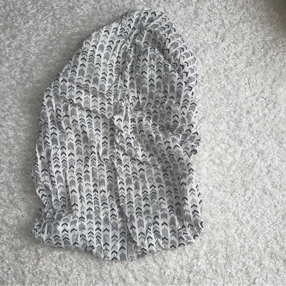 Lambs & Ivy Grey Arrow Crib Fitted Sheet